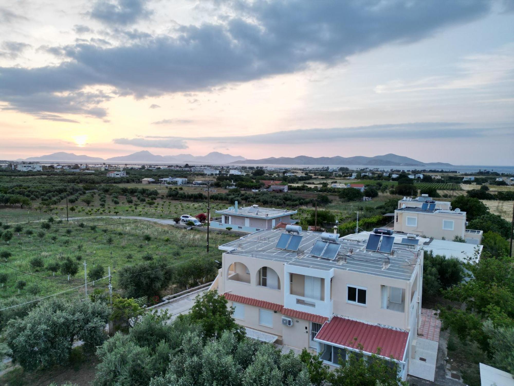 Peaceful Apartment, In The Nature, With Yard "3" Ziparion ภายนอก รูปภาพ